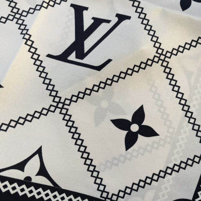 Louis Vuitton Scarf LVS00082